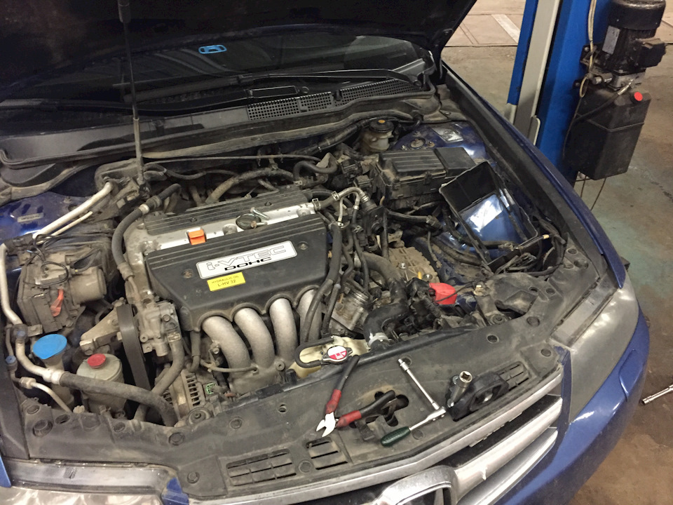 Фото в бортжурнале Honda Accord (7G)