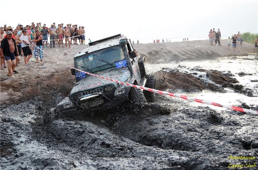 Фото в бортжурнале Jeep Wrangler (YJ)