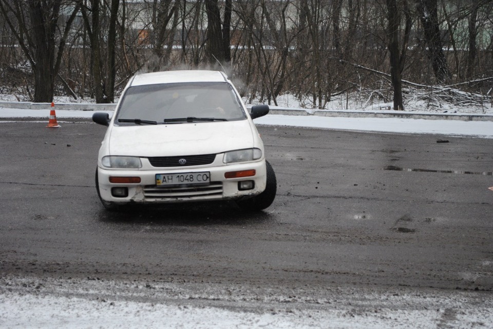 Фото в бортжурнале Mazda 323 V