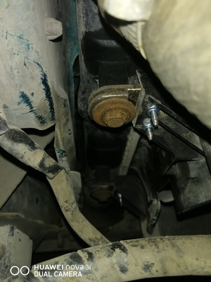 чётко стоит на своём месте)) — Mazda 323 V