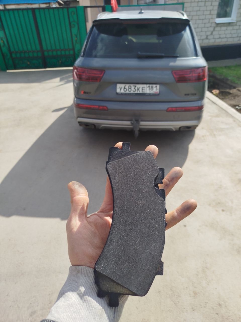 Тормоза закончились — Audi Q7 (2G) дизель, 3 л, 2019 года