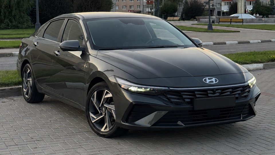 Hyundai Avante Amazone Grey