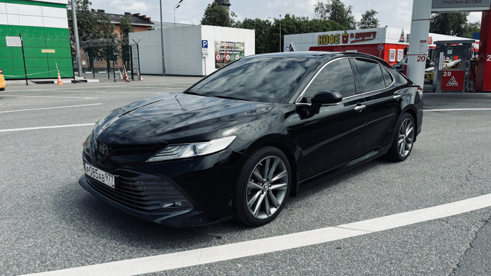 Toyota Camry 3.5 8AT Executive Safety