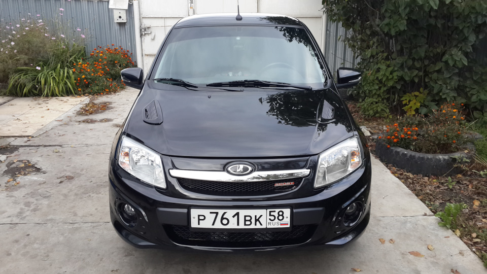 Lada Гранта Лифтбек ***Черныш***
