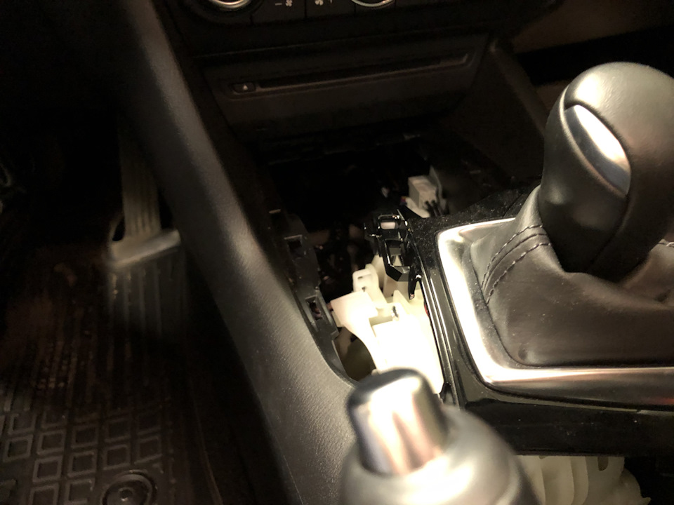 3.2 — Mazda 3 (3G) BM