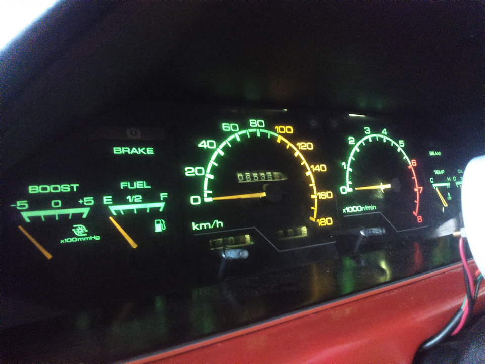 Светит, как на светодиодах, но это лампочки!=) — Nissan Bluebird (U11)