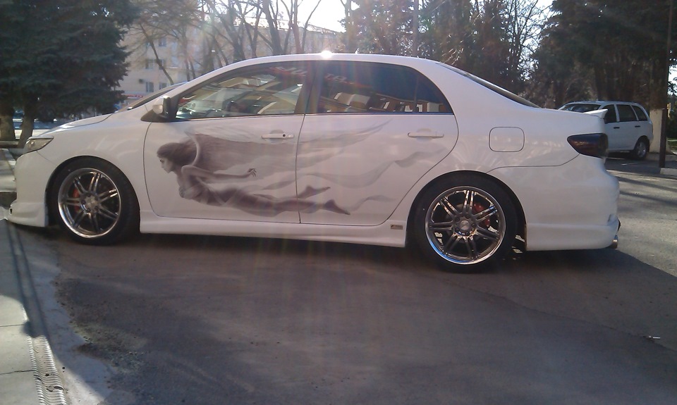 новый вид — Toyota Corolla (140/150)