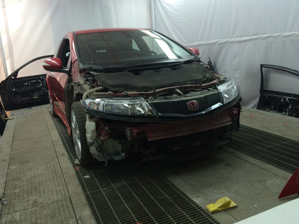 Фото в бортжурнале Honda Civic Type R (3G)