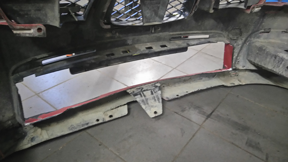 потом примеряем бампер, пилим там где мешает, мерим и опять пилим — Subaru Impreza (GD/GG)