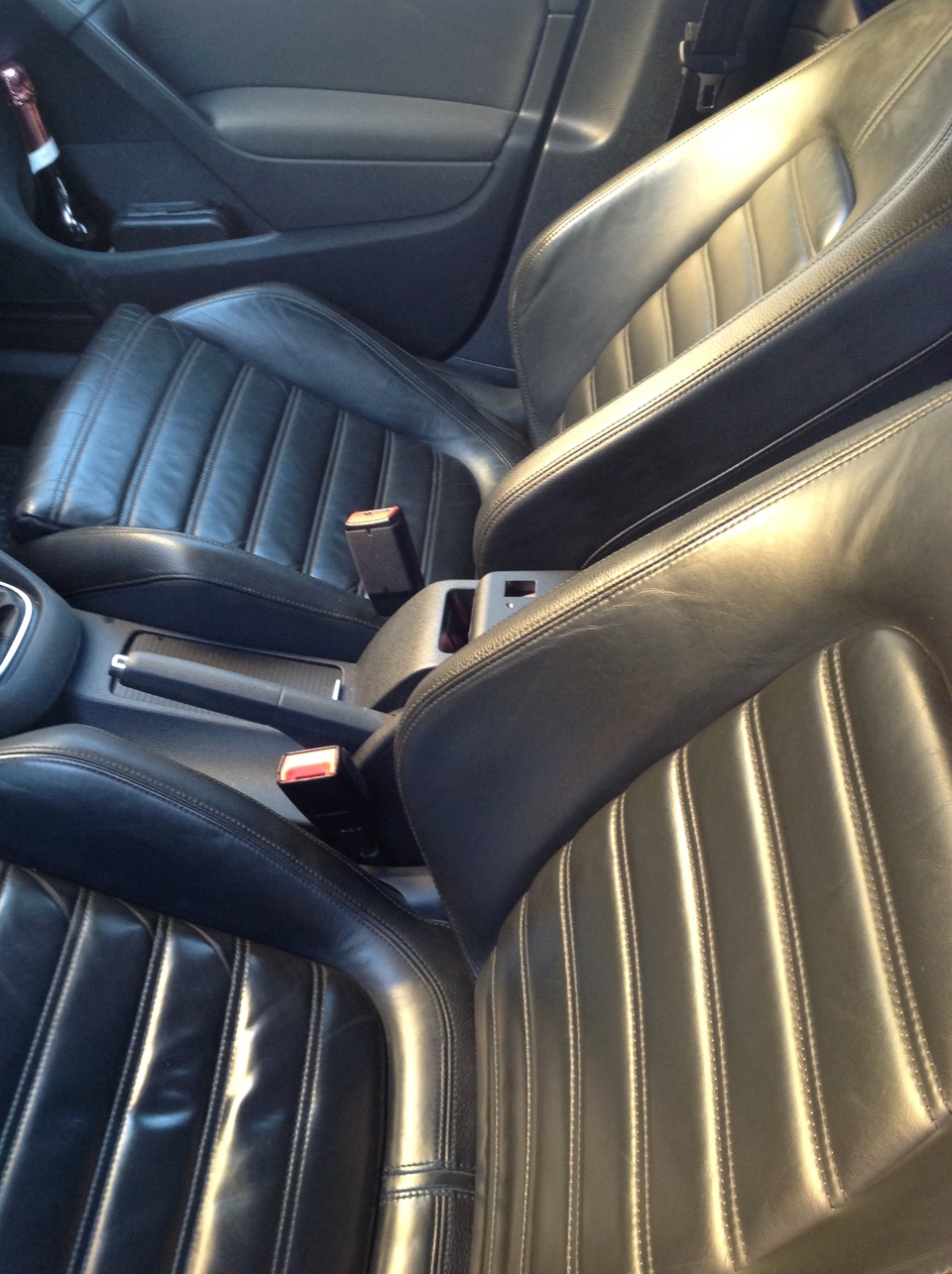 подлокотник снят — в процессе — Volkswagen Golf Mk6