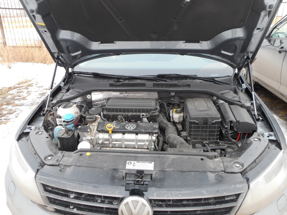 а без кочерги так теперь — Volkswagen Jetta VI