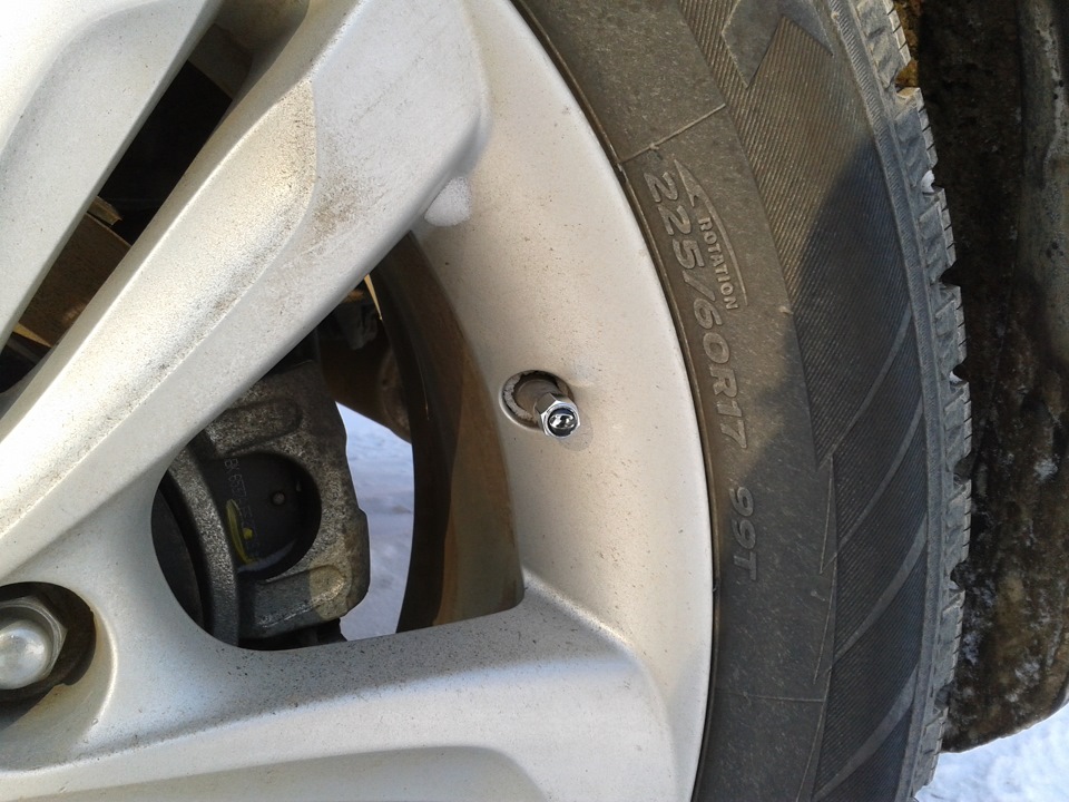 Колпачок на ниппель — Hyundai ix35