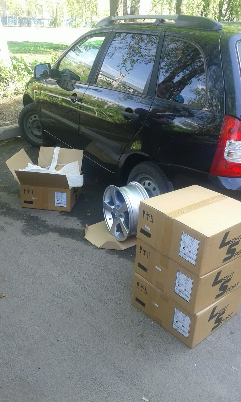 Фото в бортжурнале Lada Калина Универсал (1G)