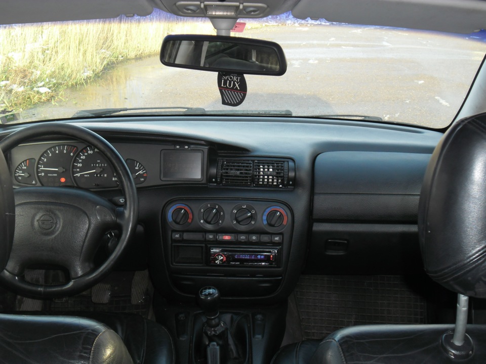 Фото в бортжурнале Opel Omega B
