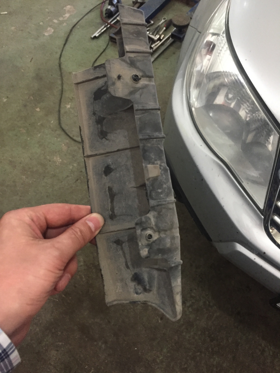 Удалили вредную направляйку. — Subaru Forester (SH)