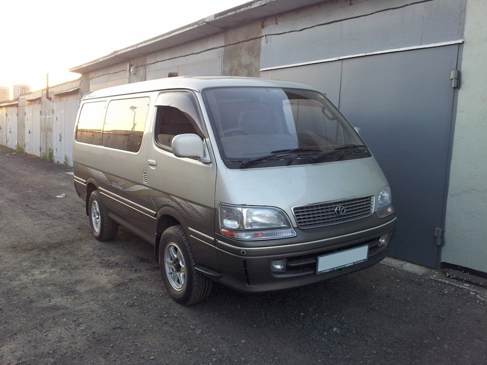 1 — Toyota HiAce (H100)