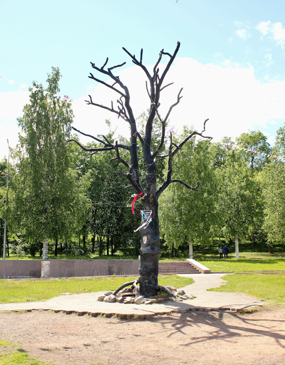 15 — Lada Ларгус