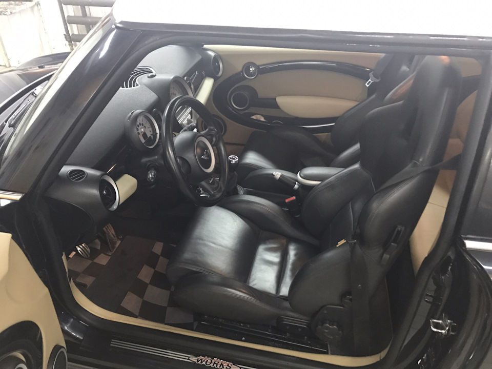 Фото в бортжурнале MINI John Cooper Works
