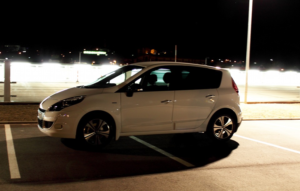 Фото в бортжурнале Renault Scenic III