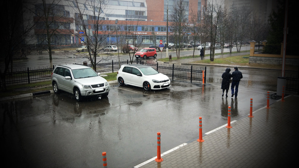 Буквально вчера сухо и по гоношному, а вот сегодня погода нас в очередной раз удивляет ))) — Volkswagen Golf R Mk6