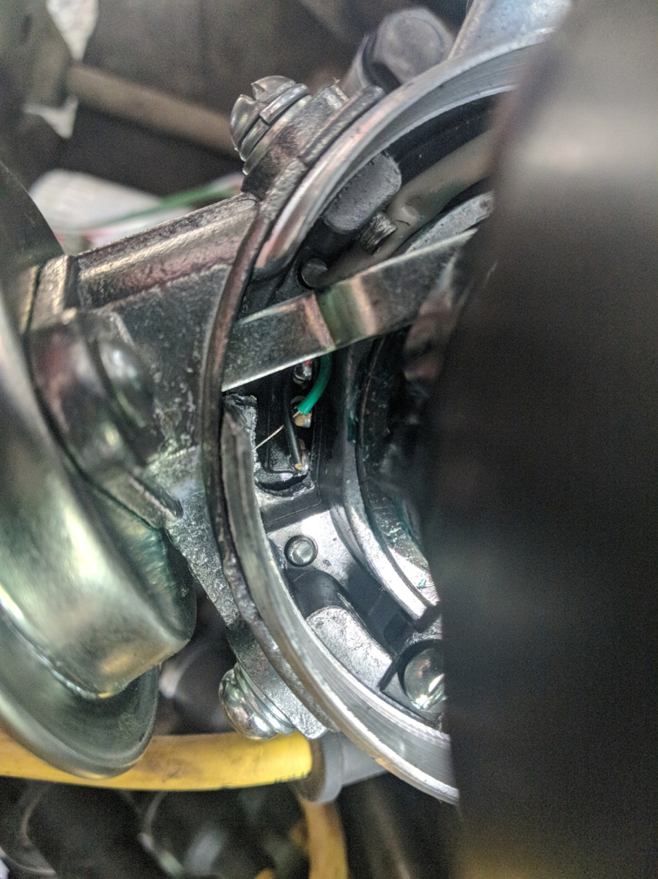 Провод-сопля в трамблёре — Lada 21070