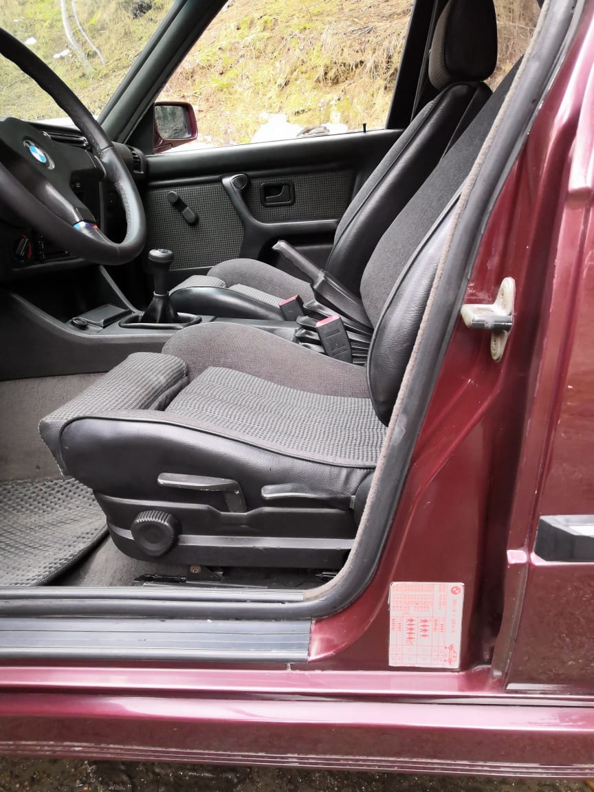 Фото в бортжурнале BMW 3 series (E30)