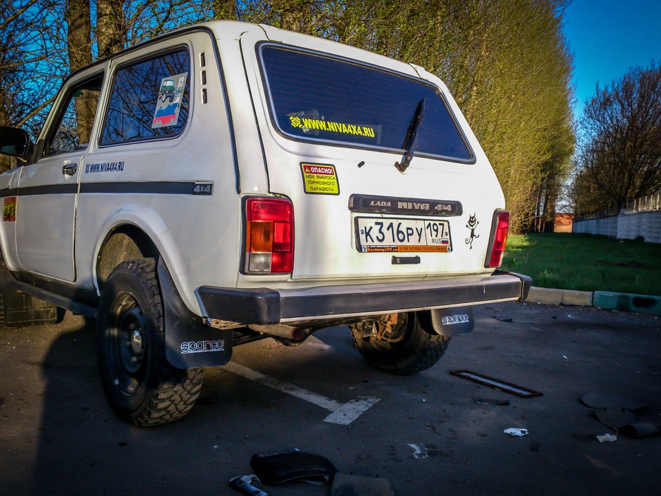 Фото в бортжурнале Lada 4x4 3D
