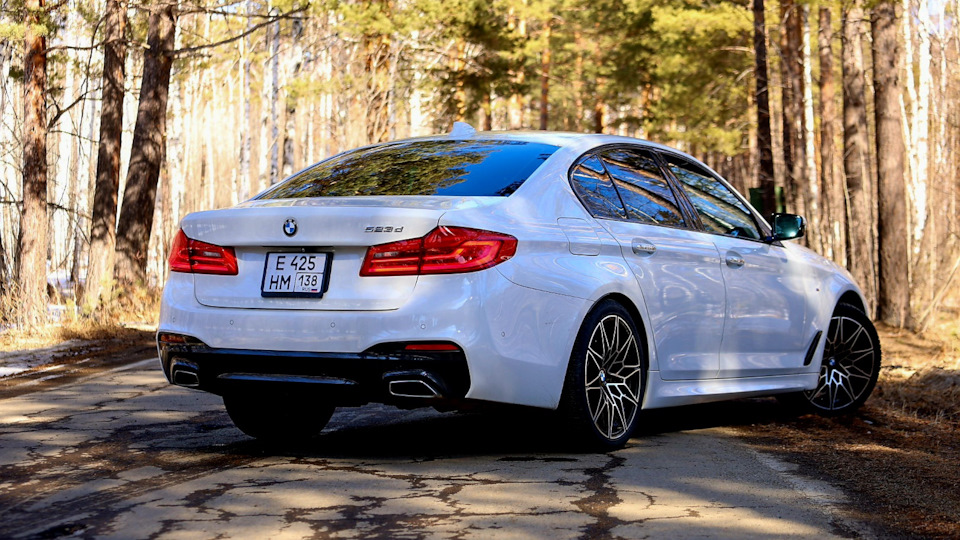 BMW 5 series White Bomb