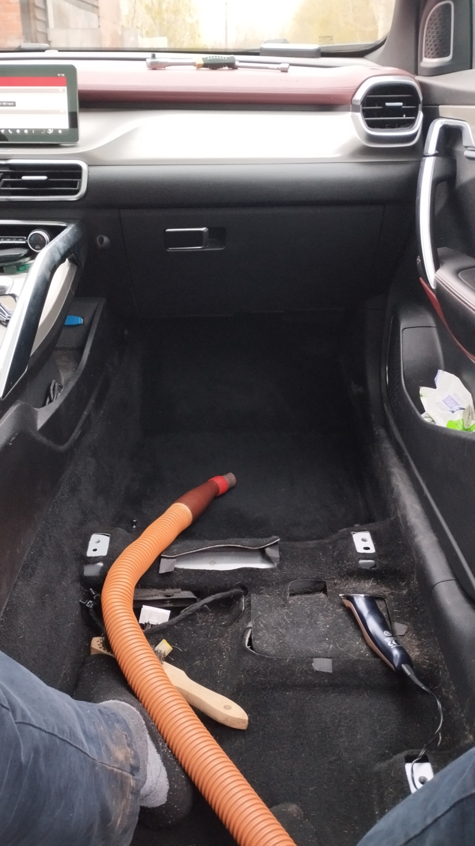 В процессе — Geely Coolray (1G)