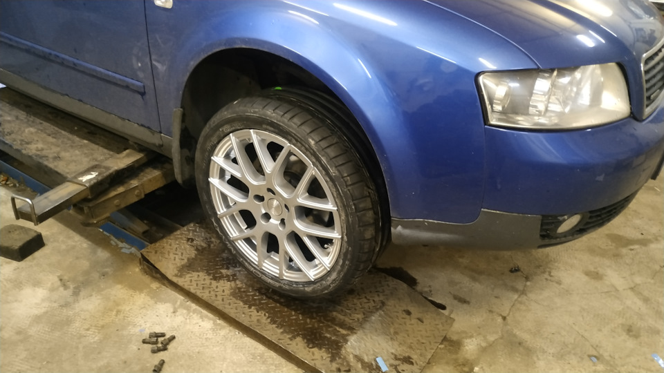 Фото в бортжурнале Audi A4 Avant (B6)