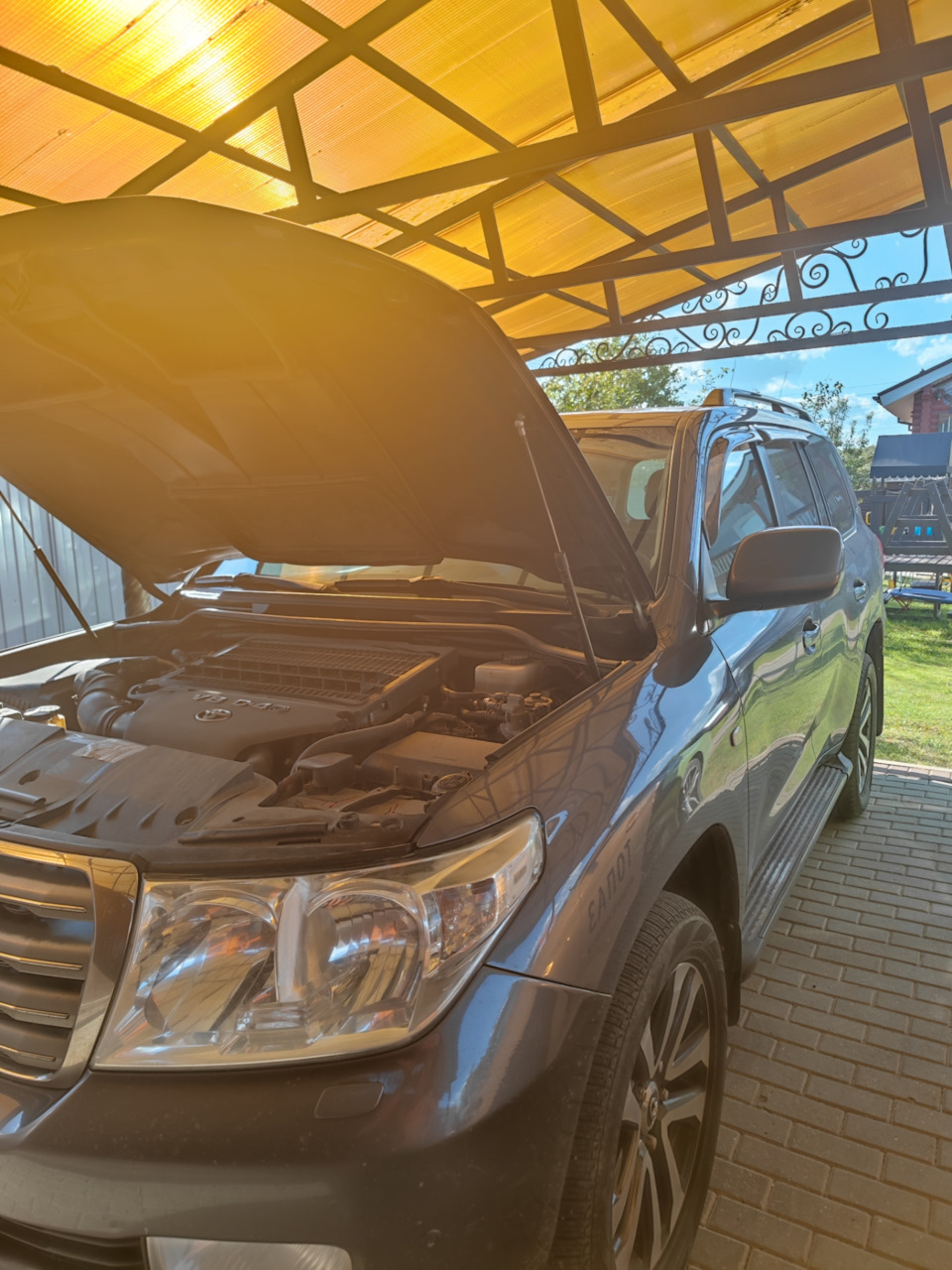 Photo from the logbook Toyota Land Cruiser 200