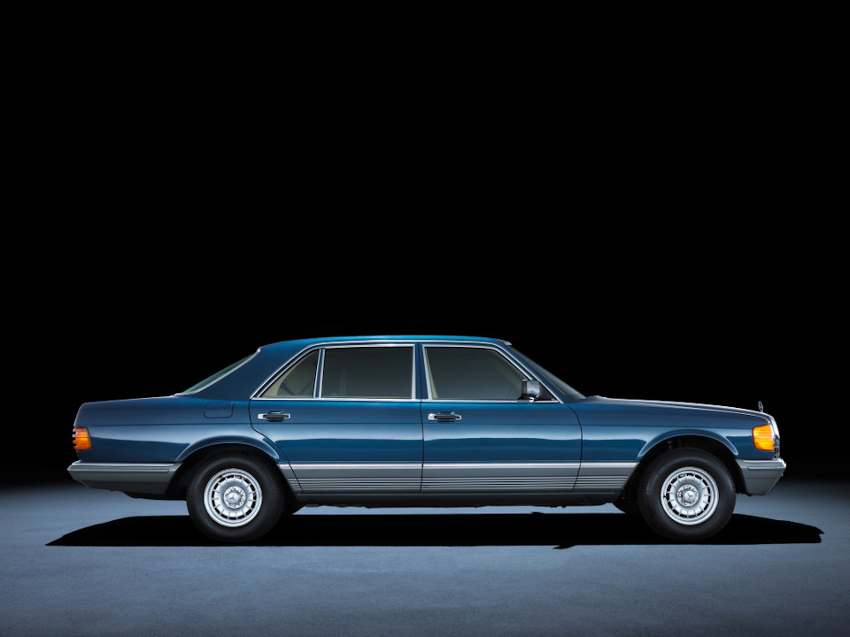 Mercedes-Benz W126 — BMW 5 series (E34)