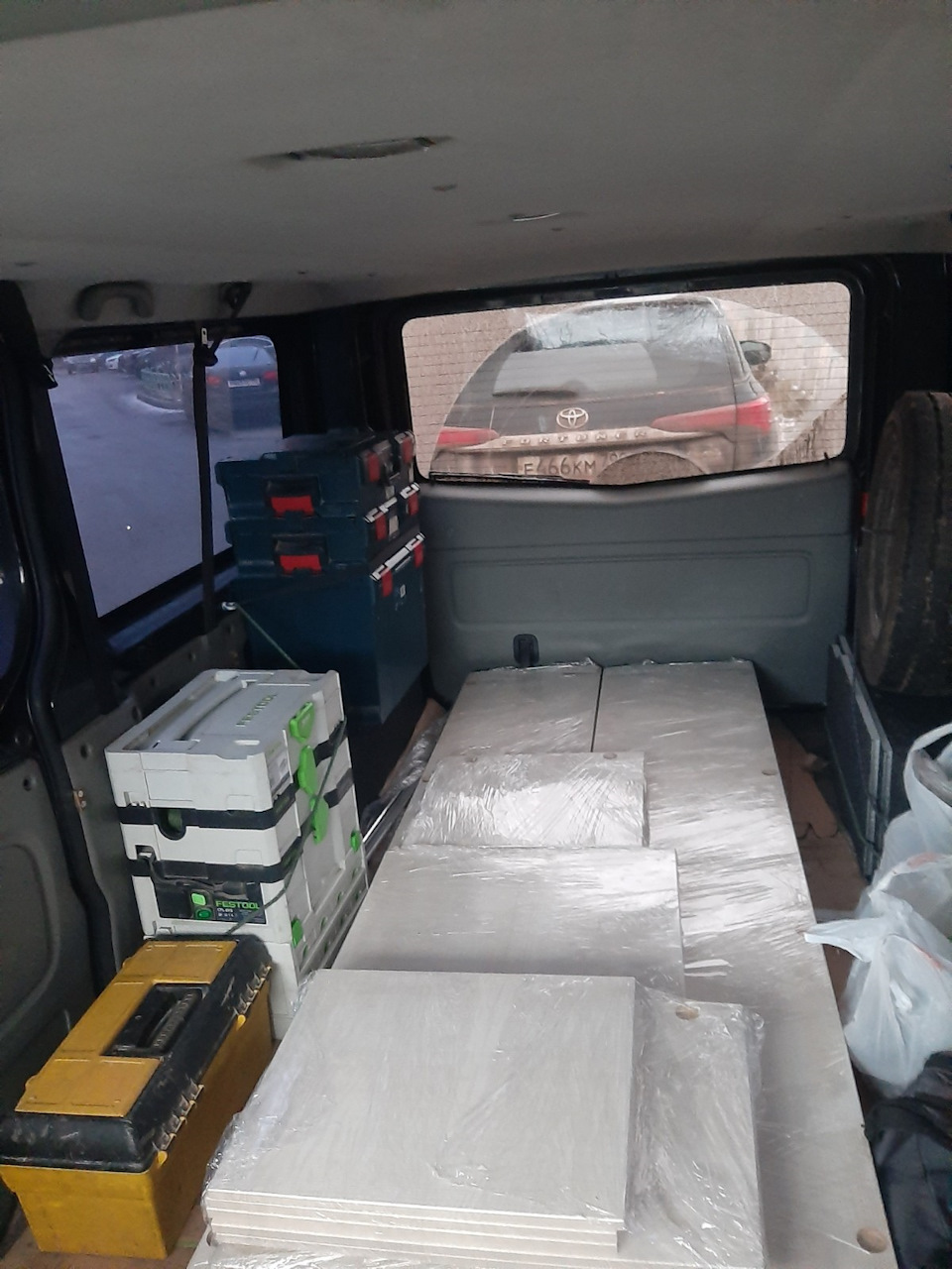 Выглядит это примерно так. — Renault Trafic (2G)