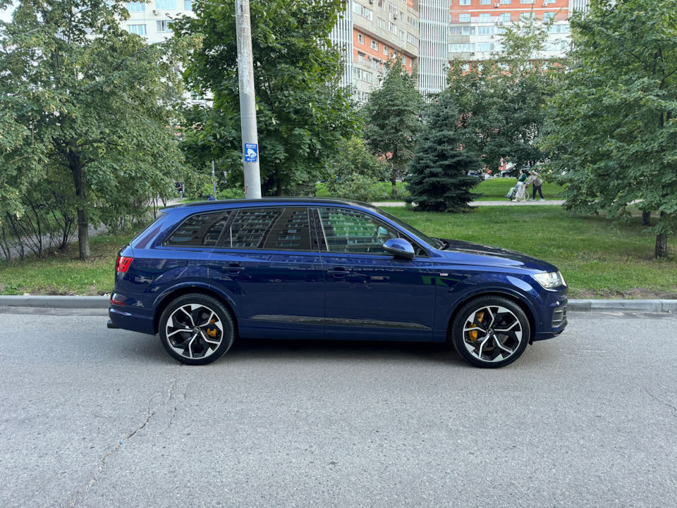Фото в бортжурнале Audi Q7 (2G)