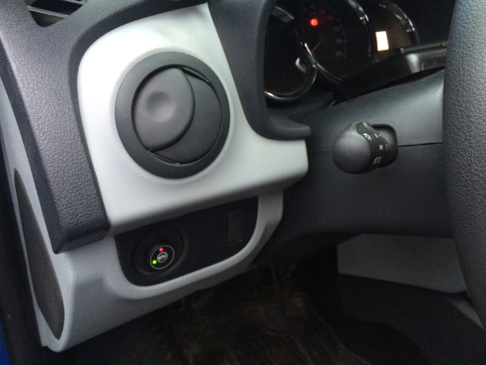 Фото в бортжурнале Renault Logan (2G)