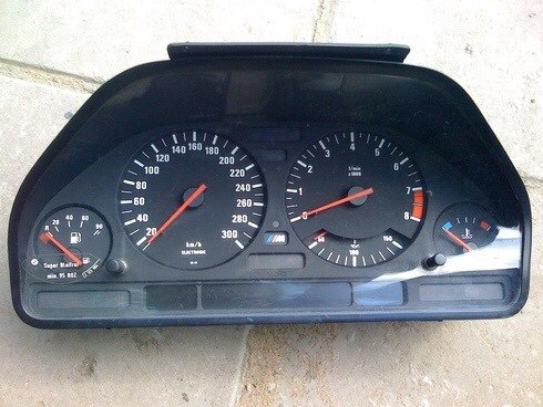 Фото в бортжурнале BMW 5 series (E34)