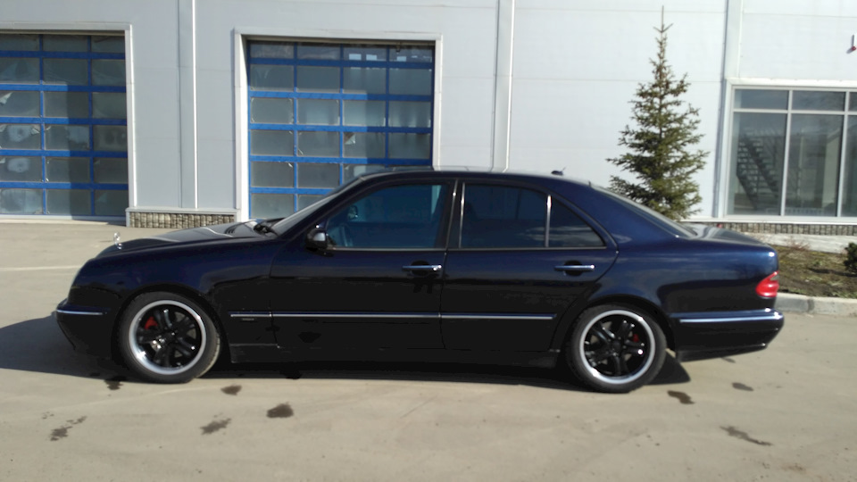 Фото в бортжурнале Mercedes-Benz E-Class (W210)