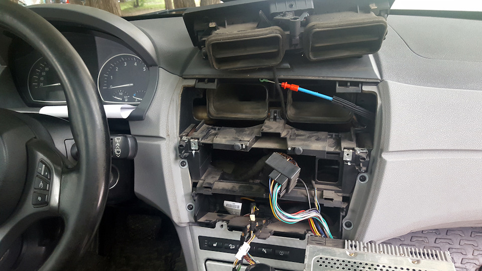 Фото в бортжурнале BMW X3 (E83)