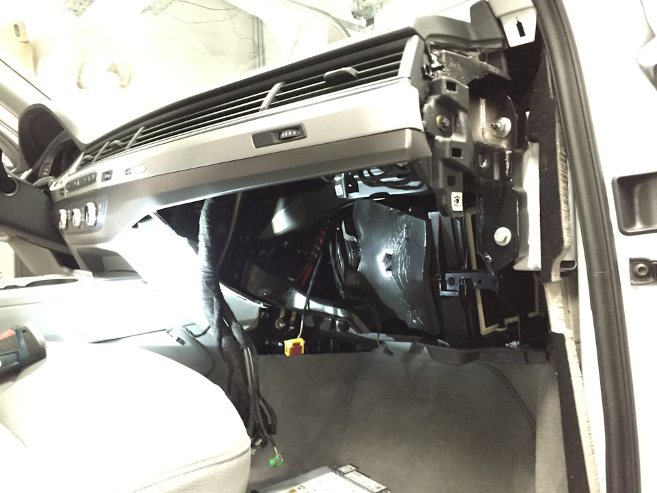 Фото в бортжурнале Audi Q7 (2G)
