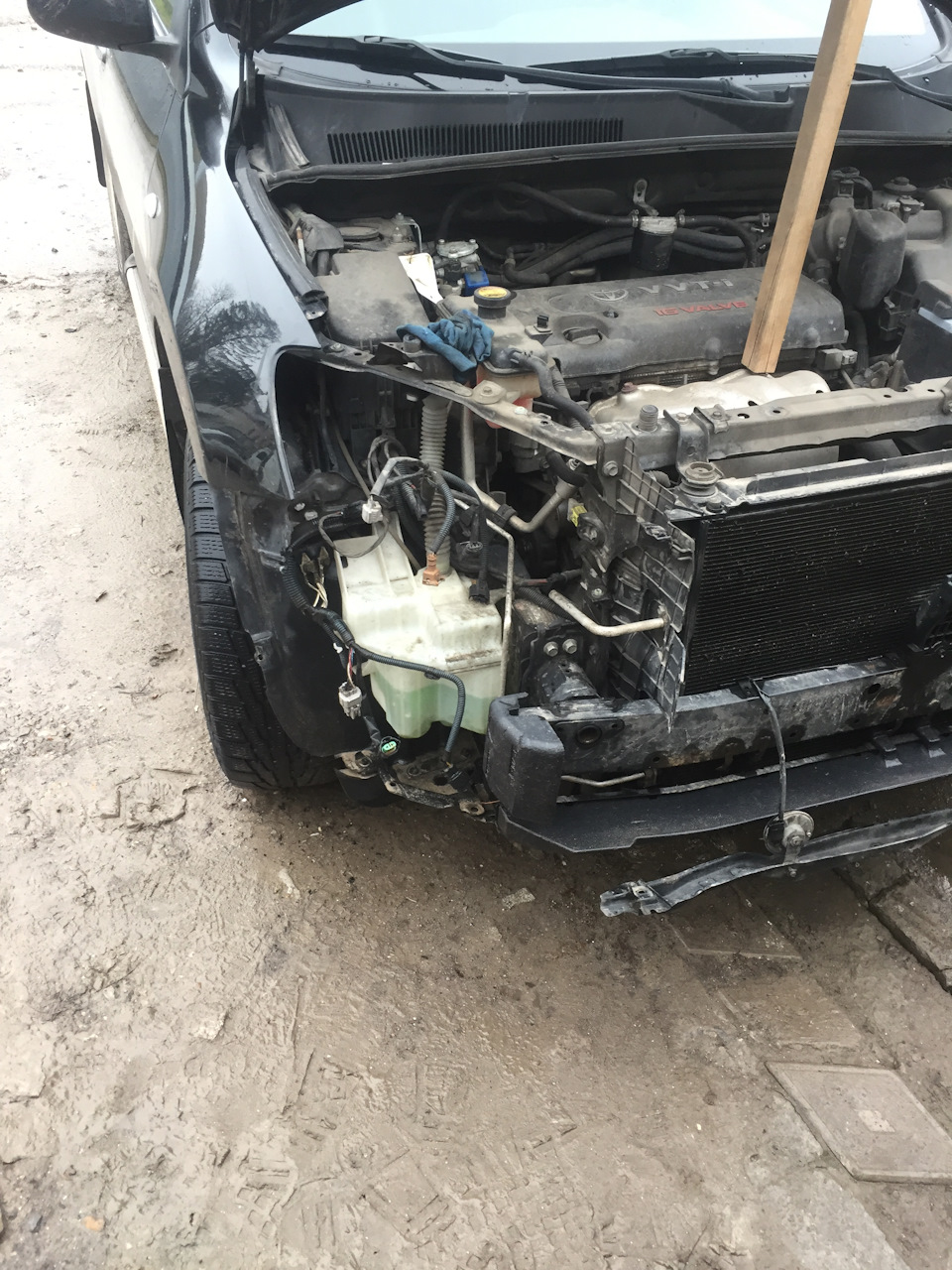 Фото в бортжурнале Toyota RAV4 (III)
