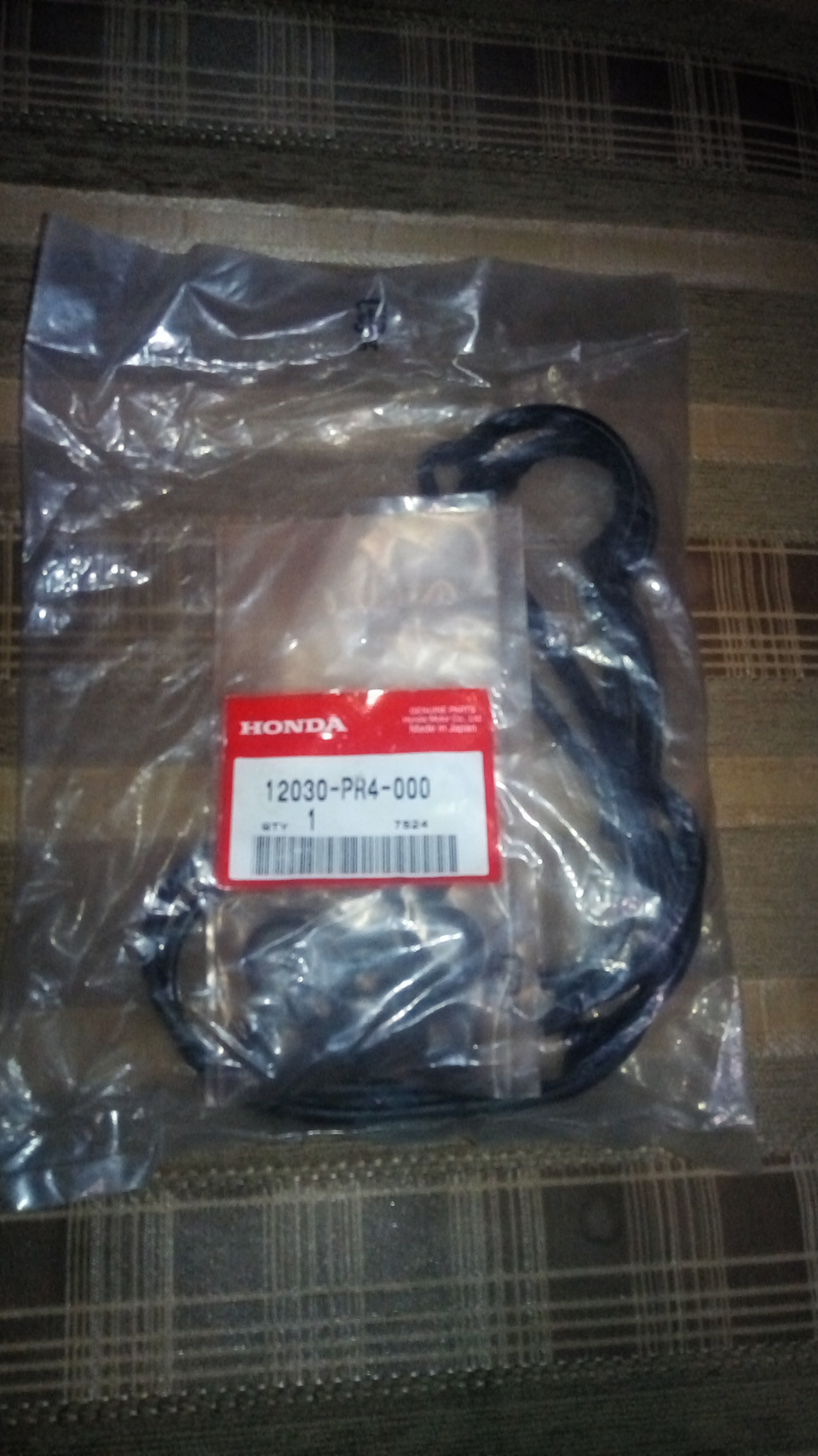 Фото в бортжурнале Honda CR-V (RD1/RD2). Запчасти на фото: 12030PR4000