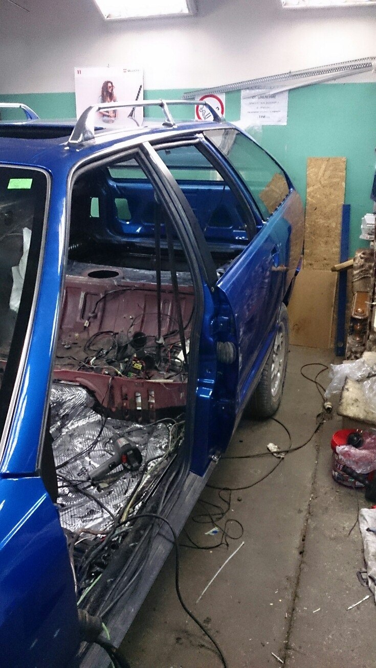 Фото в бортжурнале Audi 100 (C3)