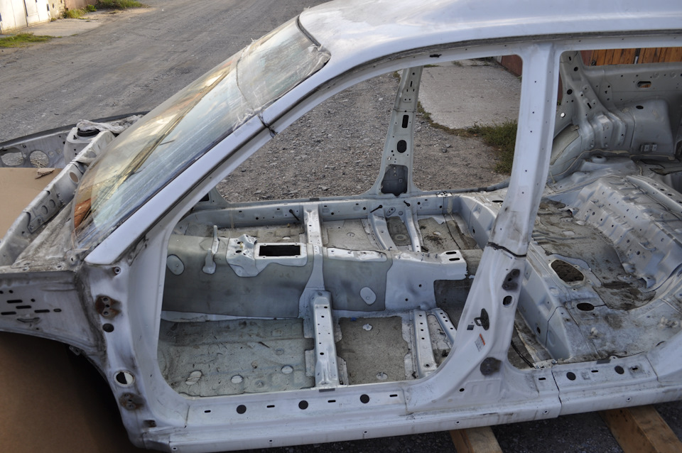 слева аналогично — Subaru Legacy (BE/BH/BT)