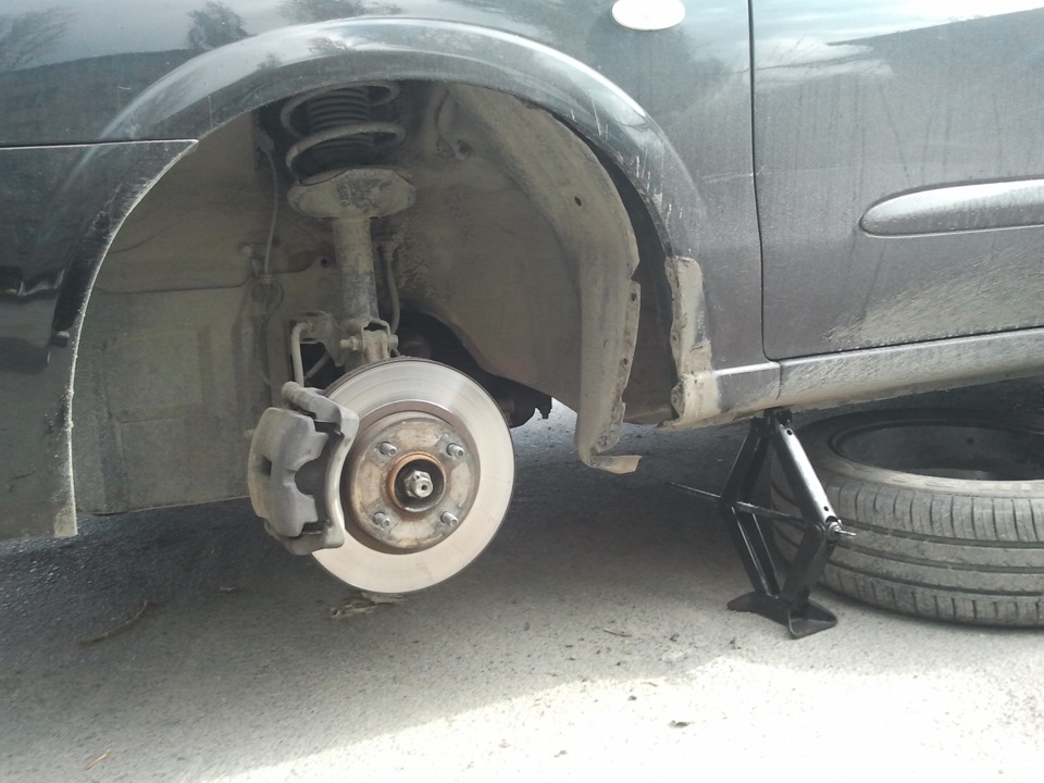 Фото в бортжурнале Nissan Almera II (N16)