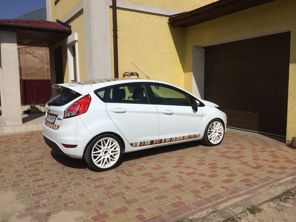 Фото в бортжурнале Ford Fiesta (Mk VI)