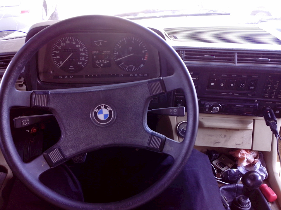 Фото в бортжурнале BMW 7 series (E23)