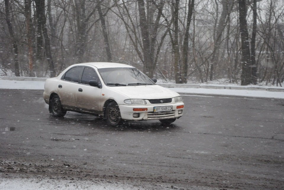 Фото в бортжурнале Mazda 323 V