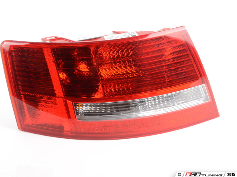 Левый фонарь — Audi A6 (C6)