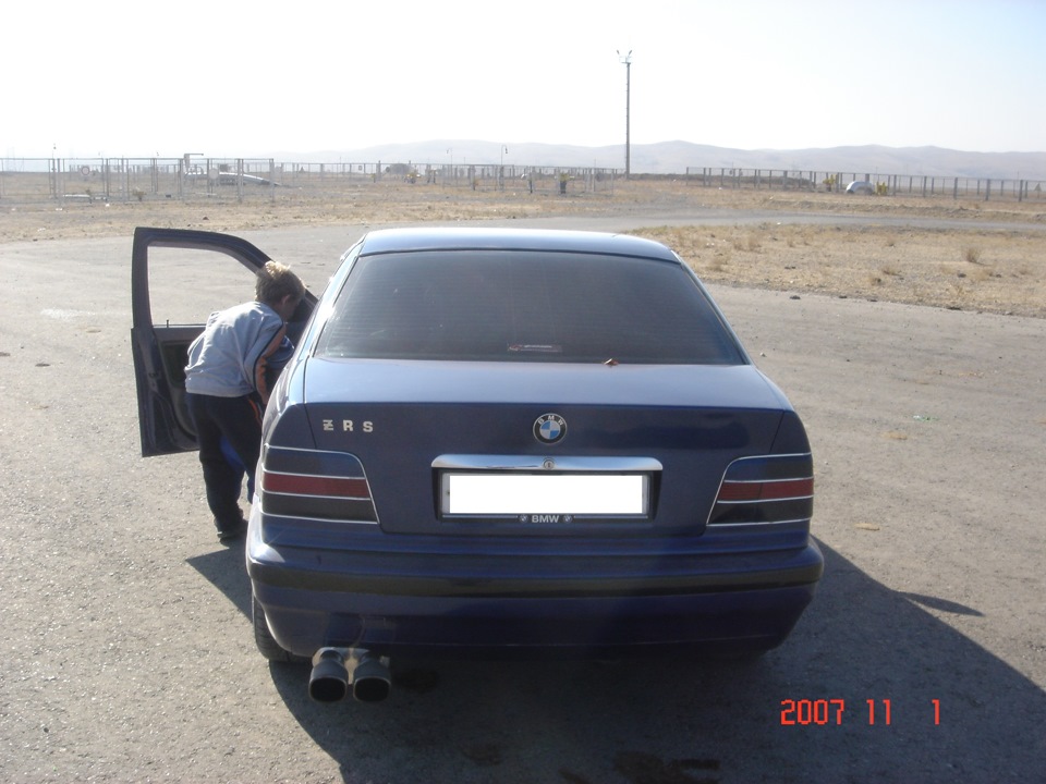 Фото в бортжурнале BMW 3 series (E36). Запчасти на фото: 2007111