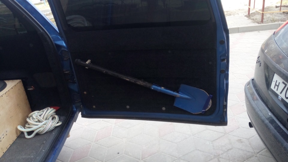 Фото в бортжурнале Toyota RAV4 (I)